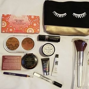 Mixture of 17 great products ,( couldn't list all